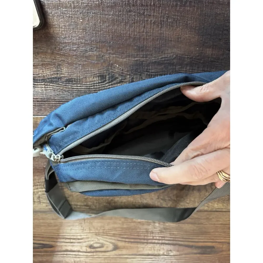 Vintage JanSport Small Waist Fanny Hip Pack Blue Canvas *Great Condition*